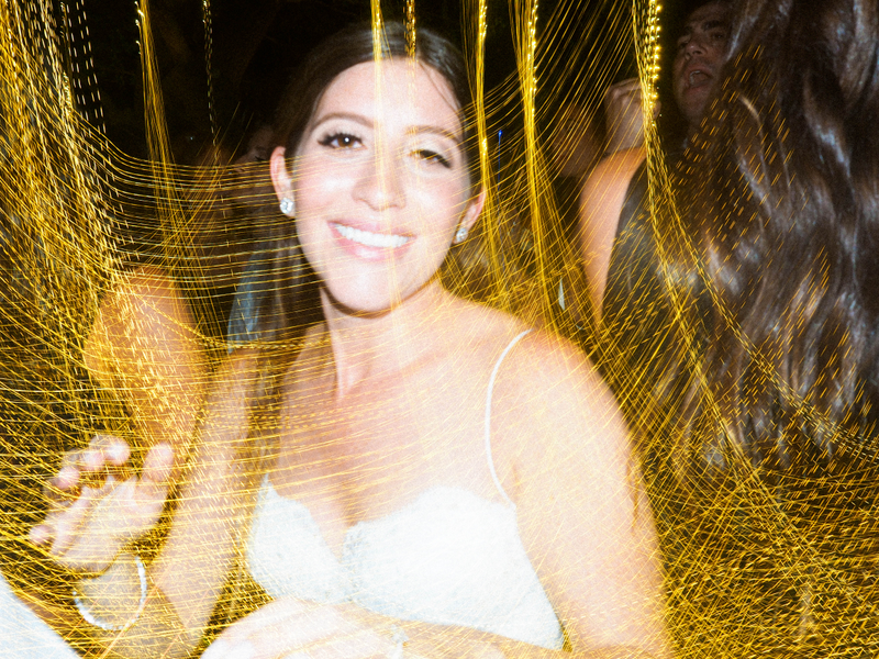 Illustration for article titled BAGEL + T = <3 : A WEDDING